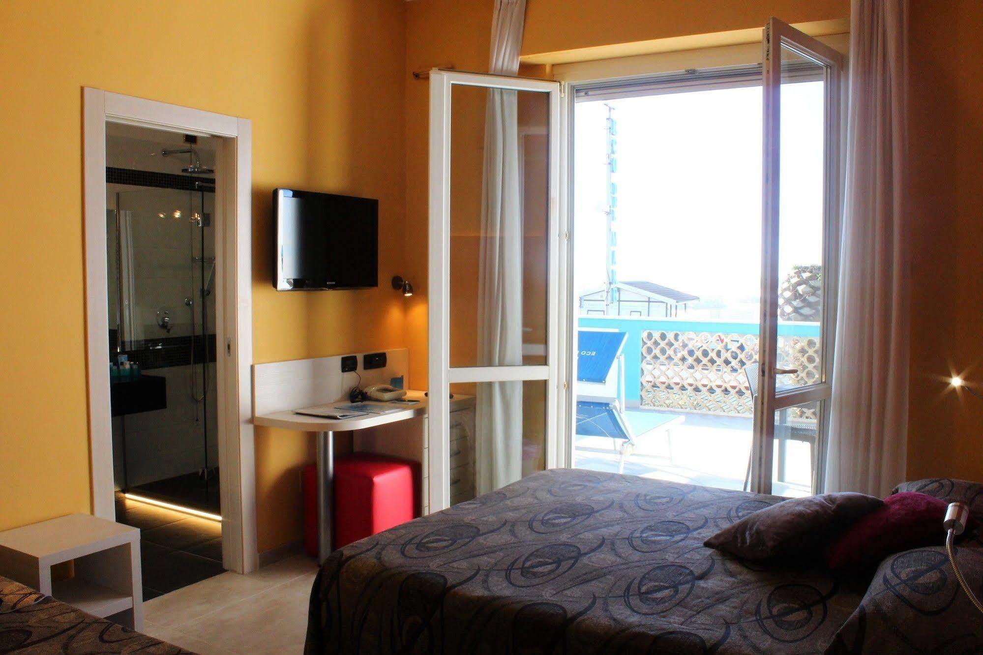 מרינה די מסה Hotel Eco Del Mare מראה חיצוני תמונה